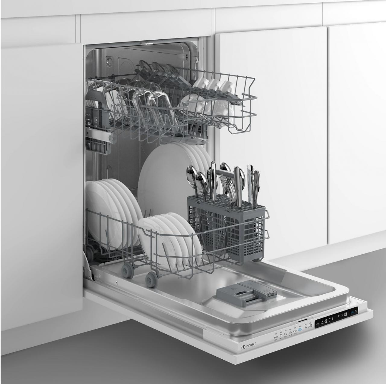 Посудомоечная машина встраиваемая INDESIT DIS C220